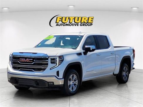 Used 2024 GMC Sierra 1500 SLT image 9