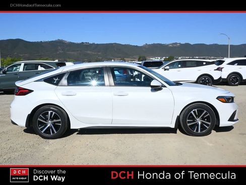 Used 2023 Honda Civic LX image 5