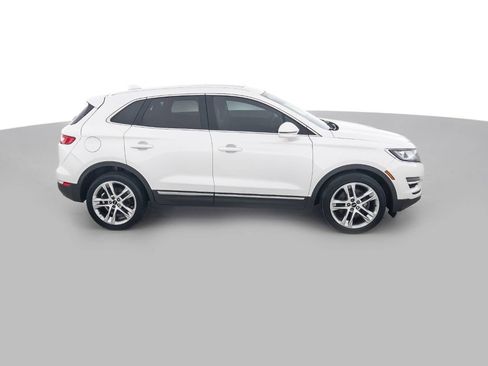 Used 2017 Lincoln MKC Reserve w/ Lincoln MKC Climate Package image 4