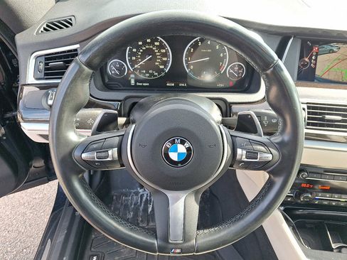 Used 2017 BMW 535i Gran Turismo image 21