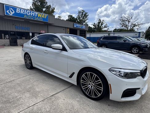 Used 2019 BMW 530i w/ M Sport Package RWD image 3