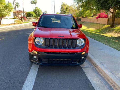 Used 2018 Jeep Renegade Altitude w/ Popular Equipment Group image 13