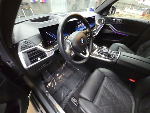 Used 2025 BMW X5 xDrive40i image 17