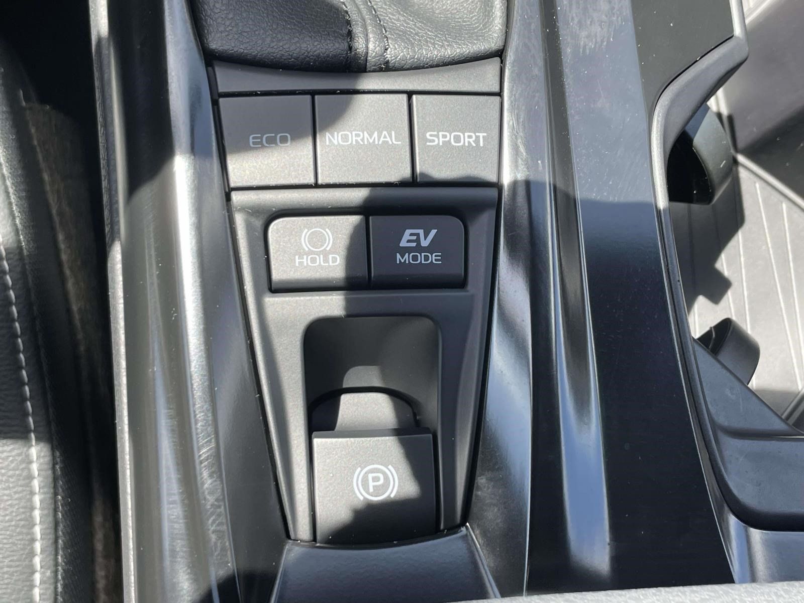 Used 2026 Toyota Camry SE w/ Convenience Package FWD image 29