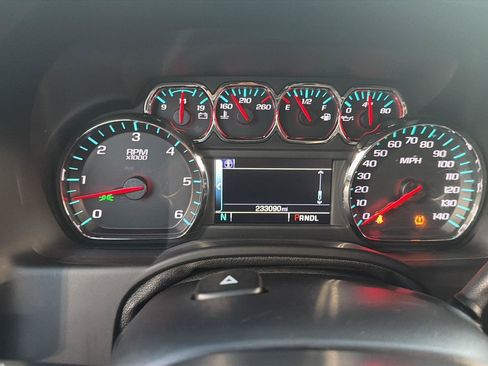 Used 2017 GMC Yukon XL SLT AWD/4WD image 6