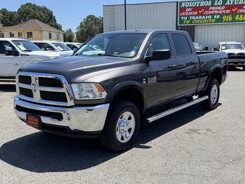 Used 2018 RAM 2500 Tradesman w/ Chrome Appearance Group AWD/4WD image 3