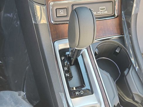 New 2025 Subaru Ascent Touring image 8