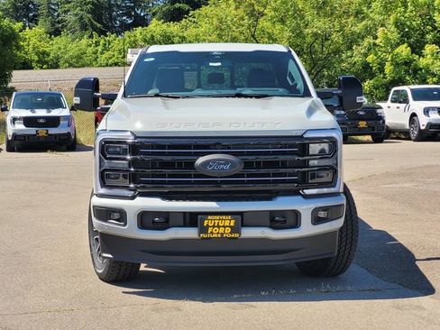 New 2026 Ford F250 Platinum AWD/4WD image 3