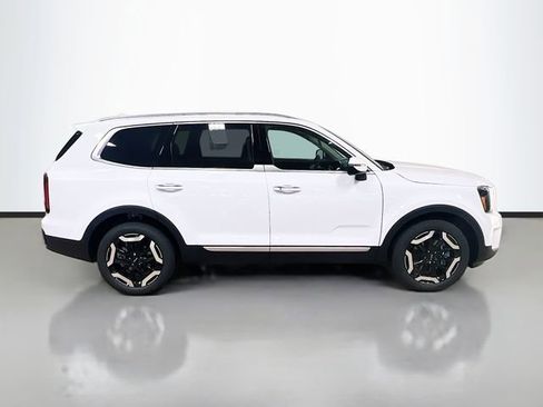 New 2025 Kia Telluride S image 8