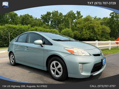 Used 2012 Toyota Prius Three w/ Solar Roof Pkg FWD image 1