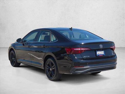 Used 2023 Volkswagen Jetta SE w/ Panoramic Sunroof Package FWD image 8