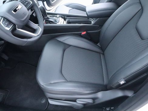 New 2026 Jeep Compass Latitude image 11