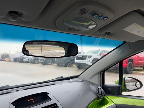 Used 2015 Chevrolet Spark LT image 22