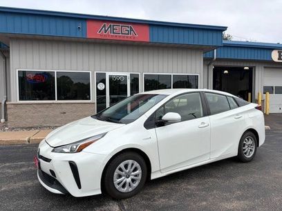 Used 2020 Toyota Prius LE
