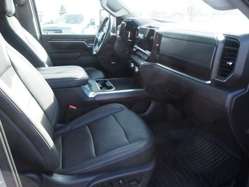 Used 2024 GMC Sierra 2500 SLT w/ SLT Premium Package image 22