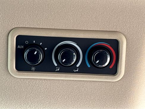 Used 2019 Chevrolet Express 3500 LT w/ LT Preferred Equipment Group image 21