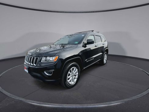 Used 2016 Jeep Grand Cherokee Laredo w/ Quick Order Package 23E image 4