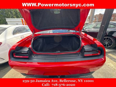 Used 2019 Dodge Challenger GT RWD image 8