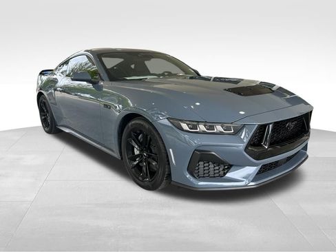 Used 2025 Ford Mustang GT RWD image 2