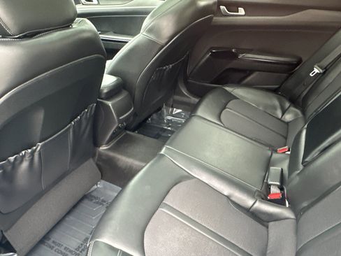 Used 2021 Kia K5 GT-Line image 12