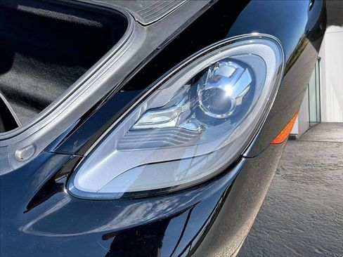 Used 2018 Porsche 718 Cayman S RWD image 12