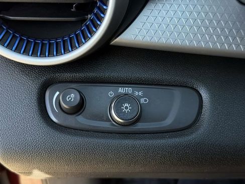 Certified 2024 Chevrolet Trax LS image 24