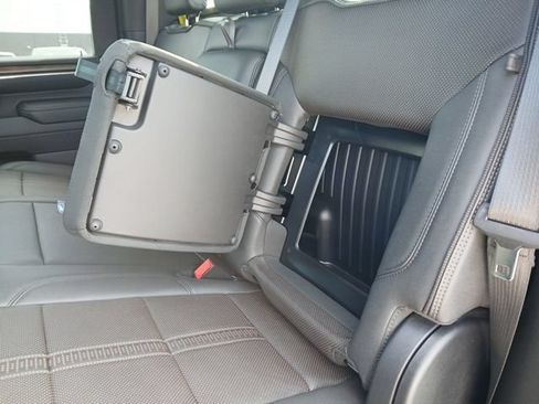 Certified 2025 Chevrolet Silverado 2500 High Country w/ High Country Premium Package AWD/4WD image 29