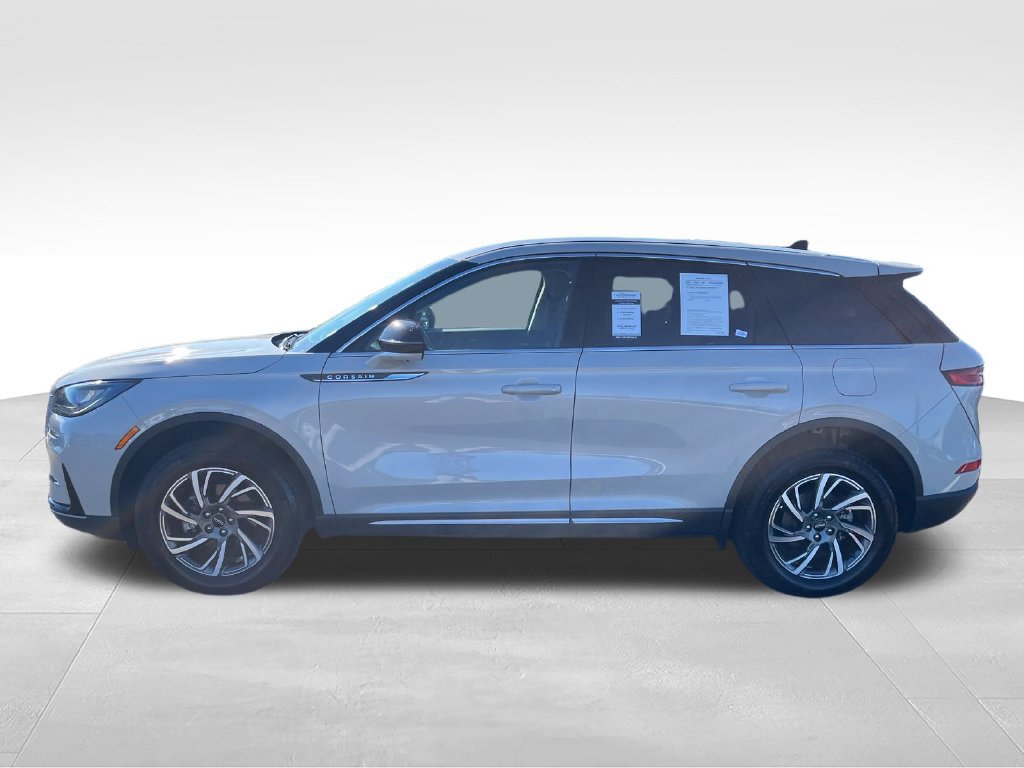 Used 2024 Lincoln Corsair AWD w/ Equipment Group 101A image 2