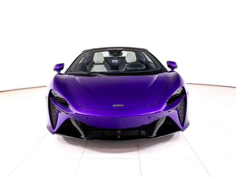 New 2025 McLaren Artura Spider RWD image 10