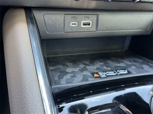 Used 2024 GMC Canyon Denali image 36