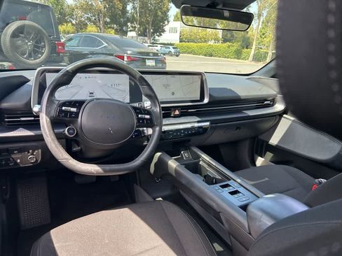 Used 2023 Hyundai Ioniq 6 SE RWD image 7