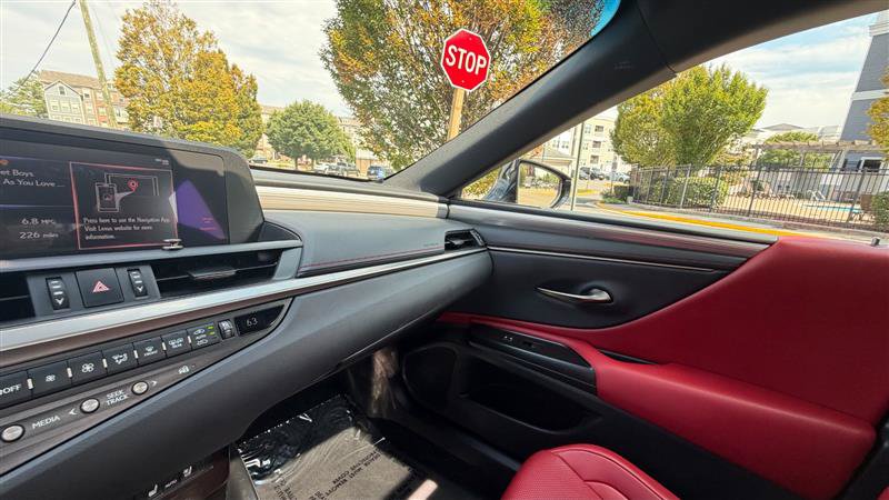 Used 2020 Lexus ES 350 F Sport w/ Accessory Package 2 FWD image 38