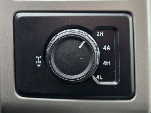 Used 2015 Ford F150 Lariat w/ Equipment Group 502A Luxury image 11