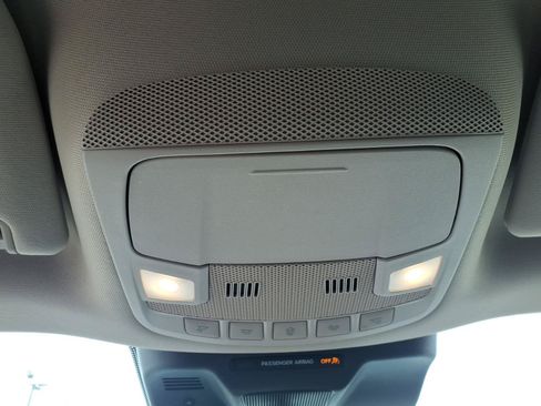 Used 2024 Ford Expedition XLT AWD/4WD image 18