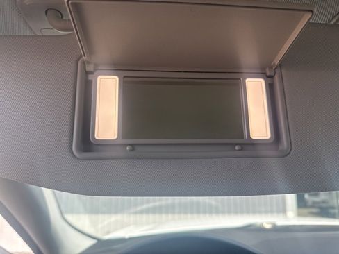 Used 2023 Jeep Grand Cherokee Limited image 40