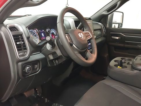 Used 2026 RAM 2500 Big Horn AWD/4WD image 18