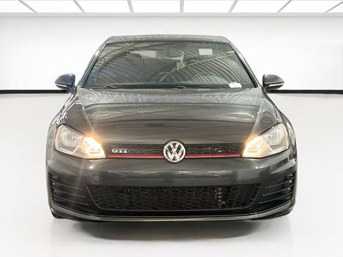 Used 2017 Volkswagen GTI S FWD image 2