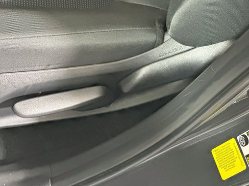 Certified 2025 Toyota RAV4 LE FWD image 13