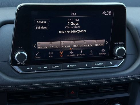 Used 2024 Nissan Rogue S FWD image 14