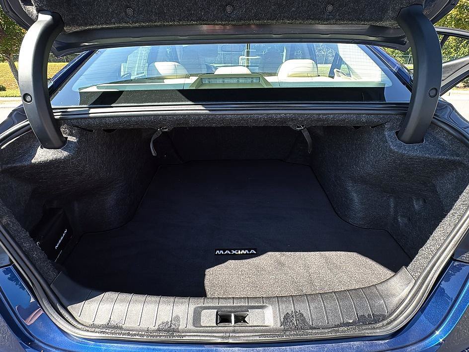 Used 2018 Nissan Maxima Platinum FWD image 39