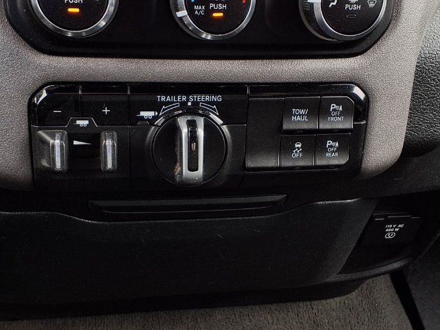 Used 2023 RAM 1500 Tradesman w/ Trailer Tow Group AWD/4WD image 18