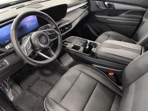 Used 2026 Buick Enclave Preferred AWD/4WD image 9
