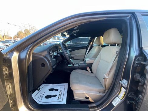 Used 2014 Dodge Charger SE image 10