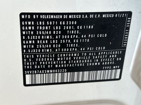 Used 2021 Volkswagen Tiguan SE R-Line image 21