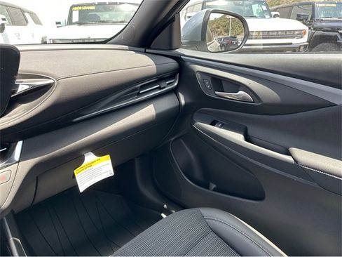 New 2025 Buick Envista Preferred w/ Convenience I Package image 17
