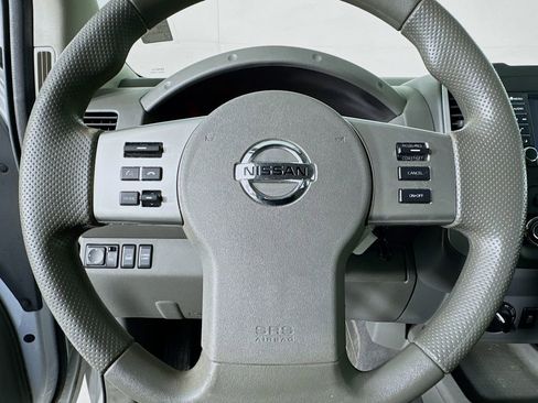 Used 2019 Nissan Frontier SV image 31