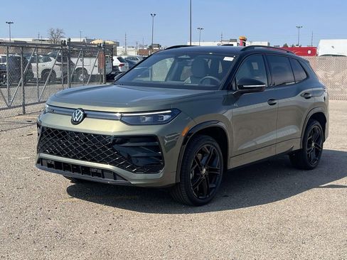New 2026 Volkswagen Tiguan SE R-Line AWD/4WD image 1