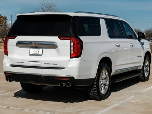 Used 2021 GMC Yukon XL Denali image 7