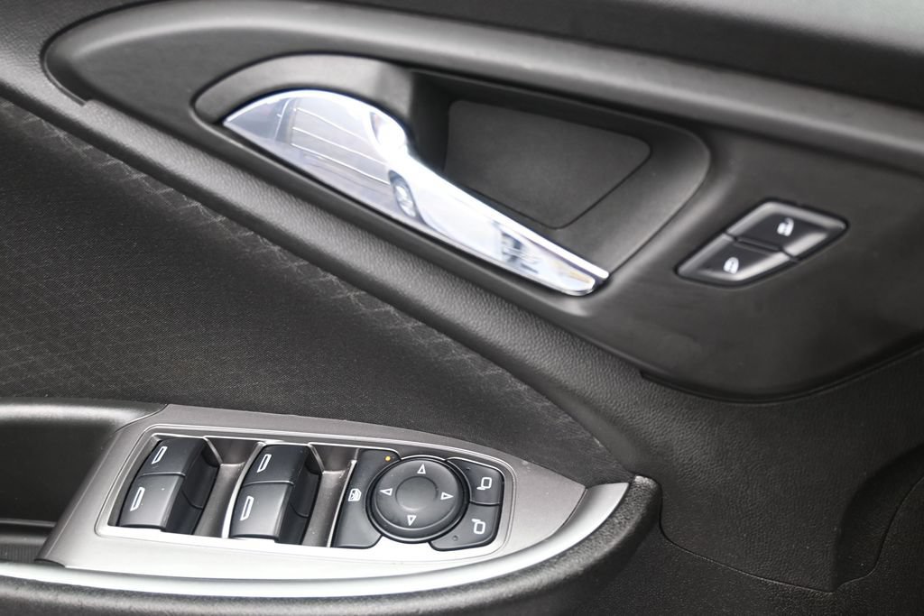 Used 2024 Chevrolet Malibu LS FWD image 13