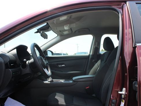 Used 2024 Nissan Sentra SV FWD image 19